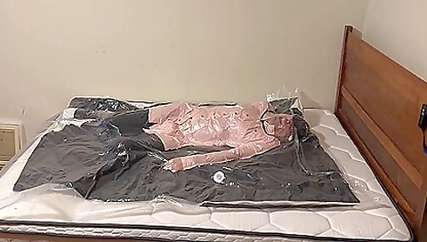 Sladyon her first and feet in the park