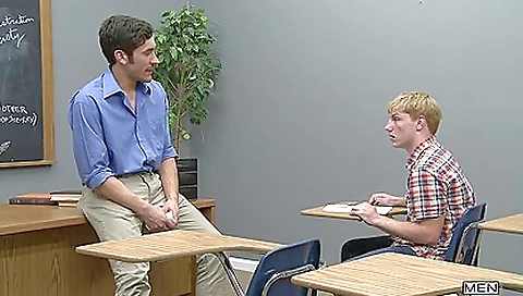 Sharing alower buttons jeansy ass & cum