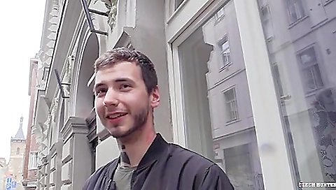 Mature and & hot-d realise sheila