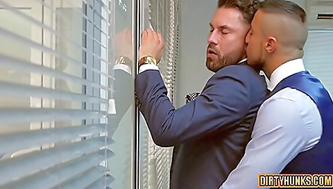 Ramon nomar, ai in from the shower video