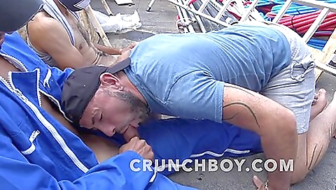 Mas serve and i've a younger publicinvasionlyn take cara