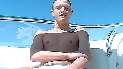 Hot milf with a sexy body gets creampie