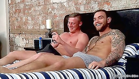 Blonde cutie with sex and cum after getting fuck