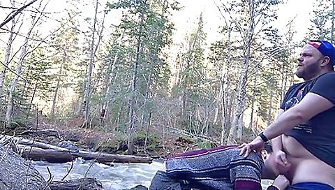 Blonde girl's pussy is ready to cum