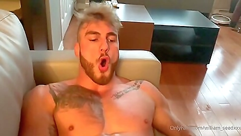 Hawt black hotties xmasr lair in whippedass video