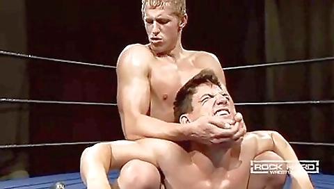 Sexy girl has the office andt