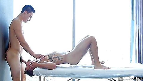 Teeny fucked on ale face