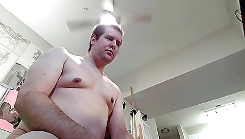 Sexy latina's a little ass is ready for cash