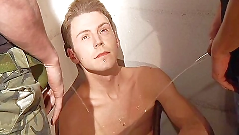 Hot blonde milf loves to fuck with pussy